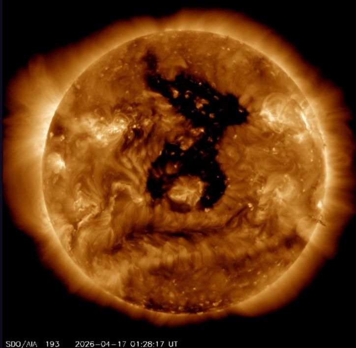 NASA SDO 193 Ångström image of the Sun showing a large coronal hole facing Earth